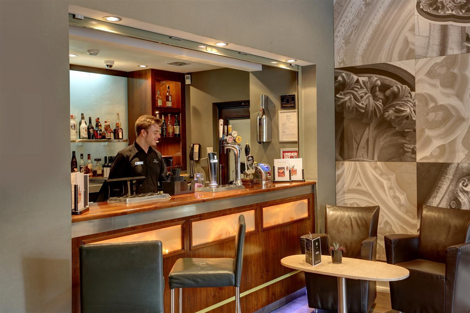 Hotel The Dean Court 4*